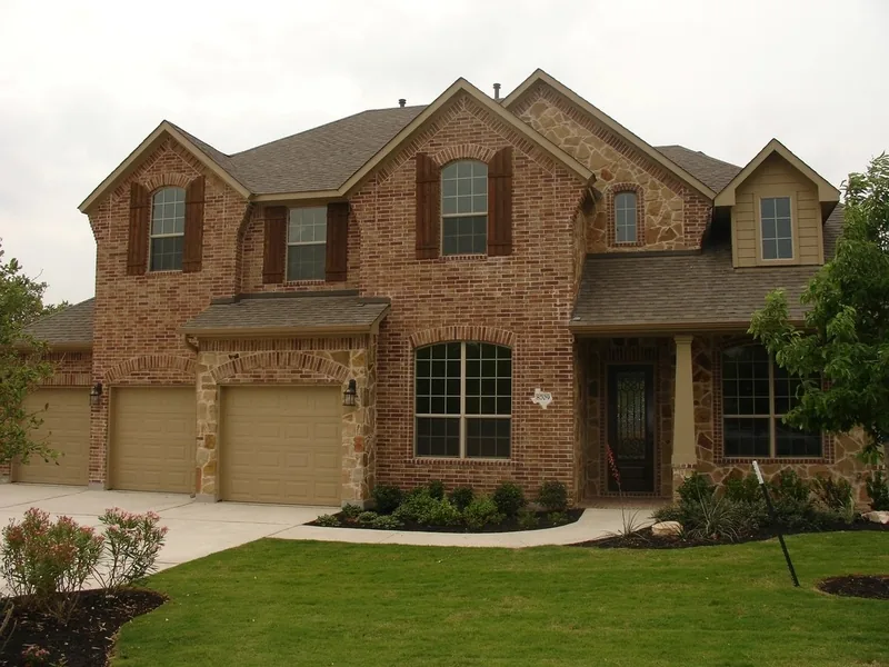 Updated 4 bed home with pool in Circle C Ranch