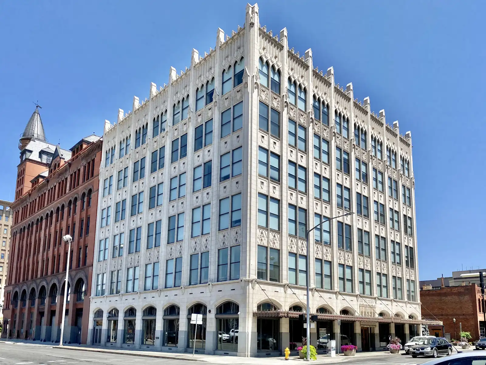 Furnished studio near the Plaza